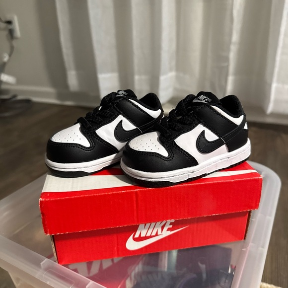 Sold out - Picture 2 of 7